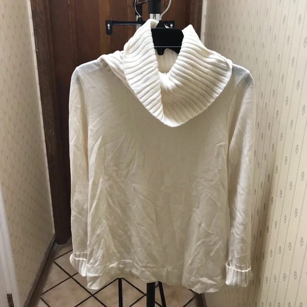 COPY - Lands End Cowl Neck Cashmere Sweater NWOT Medium - Picture 1 of 1
